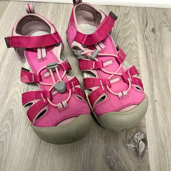 Keen Sandals Girls 3 Seacamp II CNX Very Berry/Dawn Pink Hybrid - Picture 2 of 7